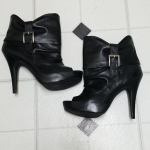 Jessica Simpson Astery boots size 10.